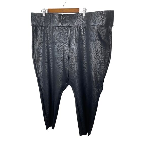 Torrid black snakeskin pants ankle length faux leather women's 4 like 24 - 26 - Picture 1 of 14